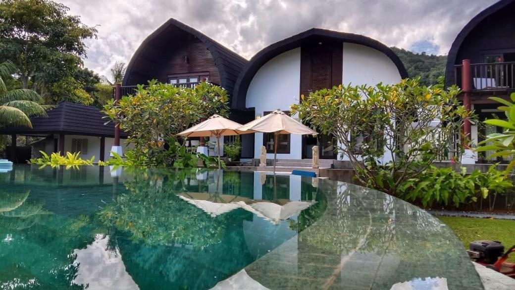 Kudat Riviera Exclusive Beach Villas Exteriör bild