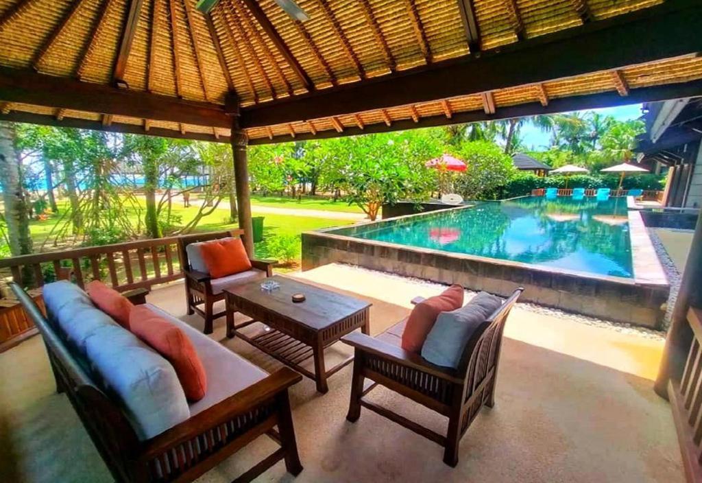 Kudat Riviera Exclusive Beach Villas Exteriör bild