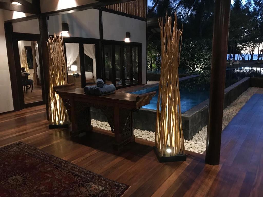 Kudat Riviera Exclusive Beach Villas Exteriör bild